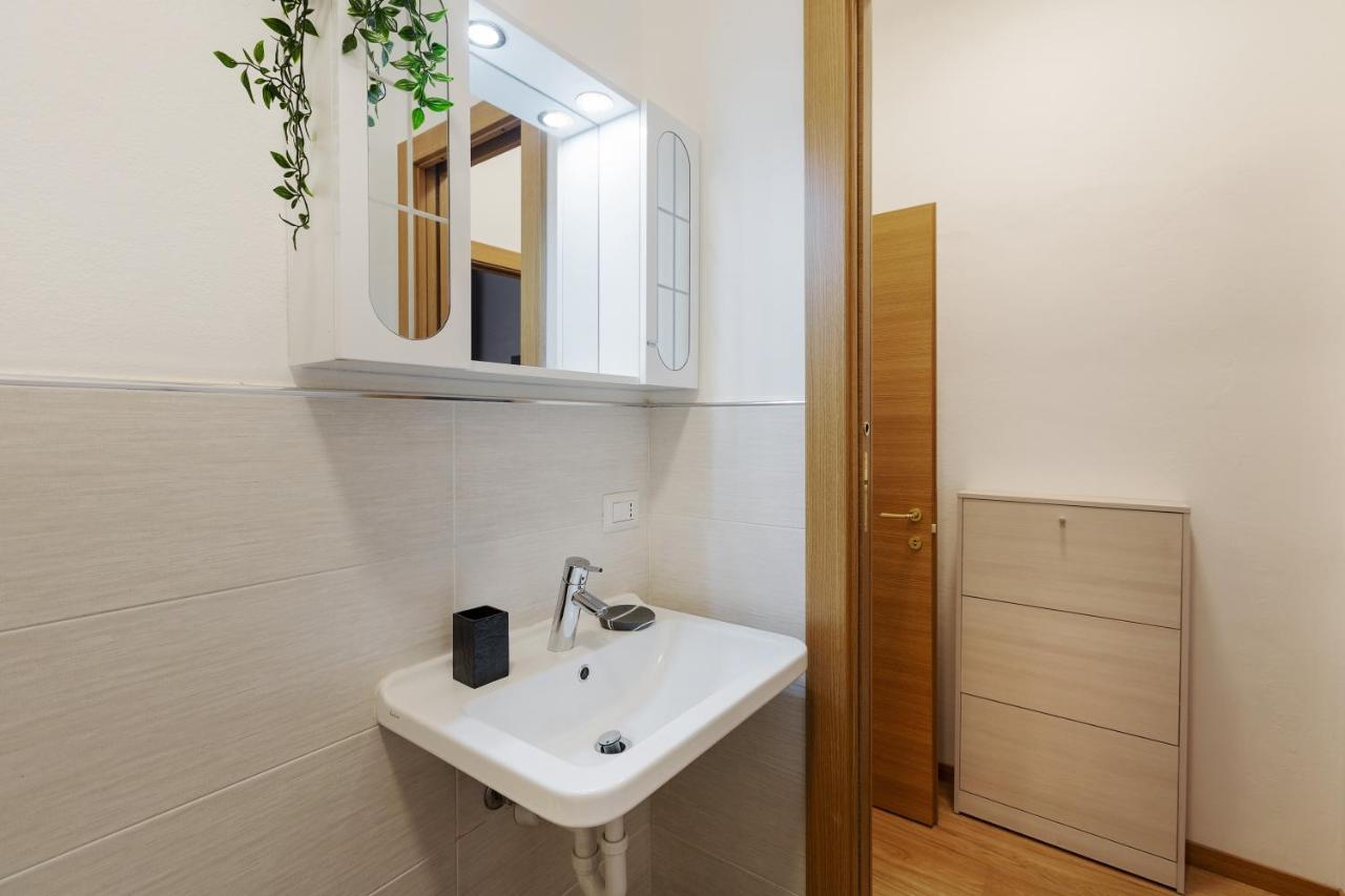 شقة Buenos Aires & Lima Cosy Flat ميلان المظهر الخارجي الصورة